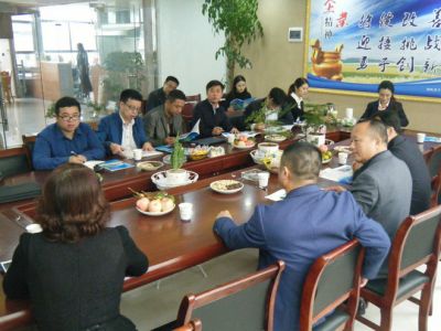 楊縣長一行來我公司參觀指導(dǎo)、洽談新三板上市等問題